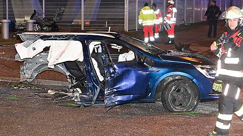 Auf der Kreuzung Schleißheimer-/Max-Diamant-Straße kam es am Samstagabend (29.112025) zu einem tödlichen Verkehrsunfall