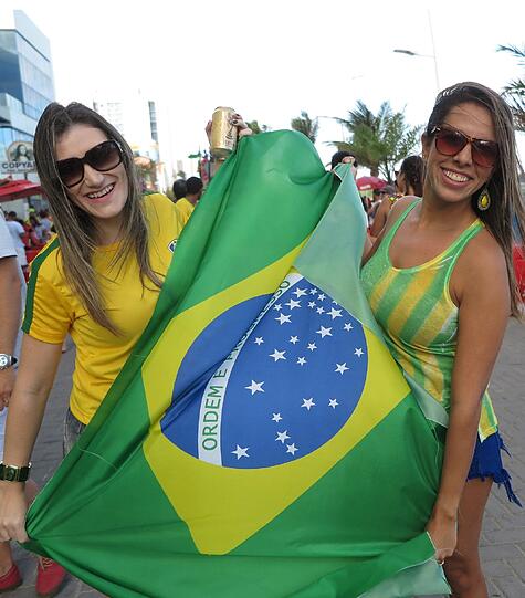 Ob im Stadion in Brasilien oder beim Public Viewing daheim: Die heißesten Fans der WM. Die Bilder!