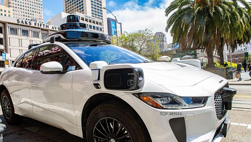 Waymo hat bereits fahrerlose Robotaxis in mehreren US-Städten. (Archivbild) Waymo hat bereits fahrerlose Robotaxis in mehreren US-Städten. (Archivbild)