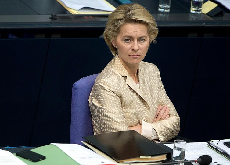 Verteidungsministerin Ursula von der Leyen will das Engagement der Bundeswehr im Nordirak deutlich ausweiten.