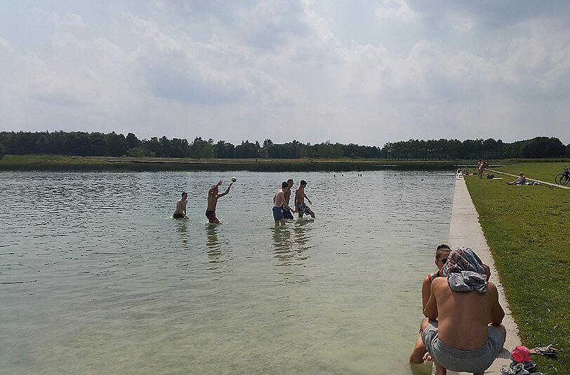 Der Riemer See: Hier ist eine 20-Jährige untergegangen.