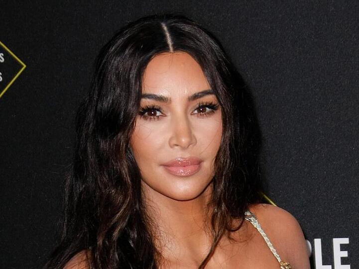 Kim Kardashian weiß wie es ist, ständig unter Beobachtung zu stehen.