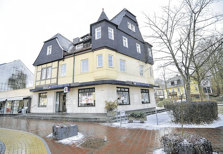 In dieser Filiale der Münchner Bank in Gräfelfing landete der Ex-Bankchef seinen letzten Coup.Foto: Gregor Feindt