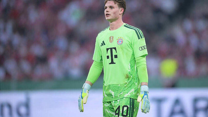 Jonas Urbig hat sich in dieser Saison als verl&auml;sslicher Backup von Manuel Neuer pr&auml;sentiert.