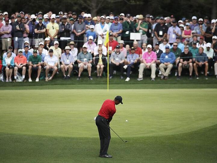 Tiger Woods hat 14 Jahre nach seinem letzten Sieg erneut das Masters in Augusta gewonnen.