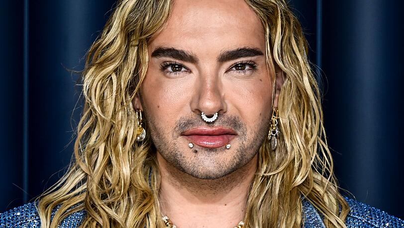 Im Podcast "Kaulitz Hills" hat Bill Kaulitz darüber gesprochen, wie gestresst er sich derzeit fühlt. Im Podcast "Kaulitz Hills" hat Bill Kaulitz darüber gesprochen, wie gestresst er sich derzeit fühlt.