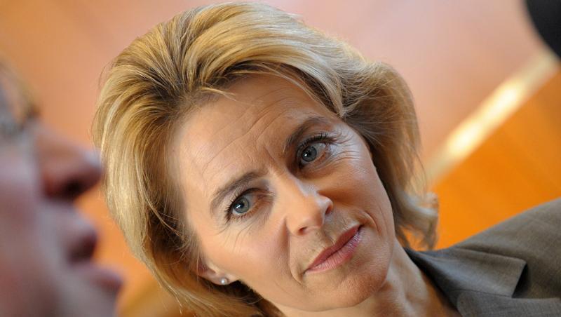 Bundesarbeitsministerin Ursula von der Leyen (CDU) Bundesarbeitsministerin Ursula von der Leyen (CDU)