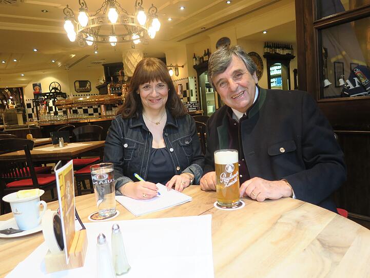 Peter Pongratz im Gespräch mit AZ-Autorin Annette Baronikians.