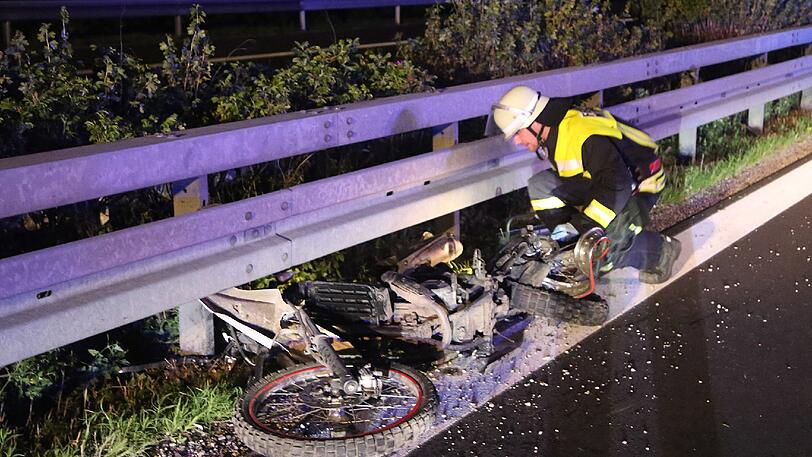 Das Unglücksmotorrad nach dem Unfall.