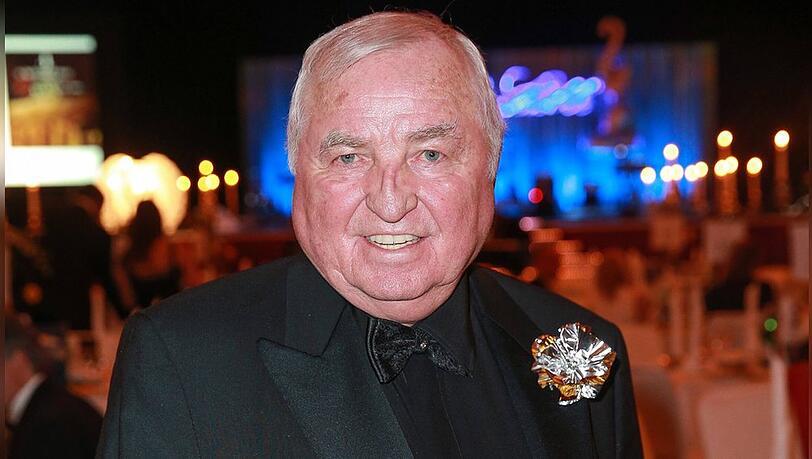 Bei Trainer-Legende Ulli Wegner wurde ein bösartiger Darm-Tumor operativ entfernt.