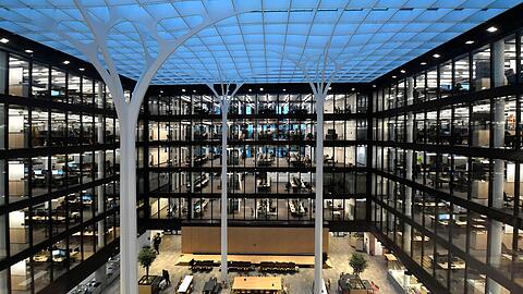 Die neue Amazon-Deutschlandzentrale.