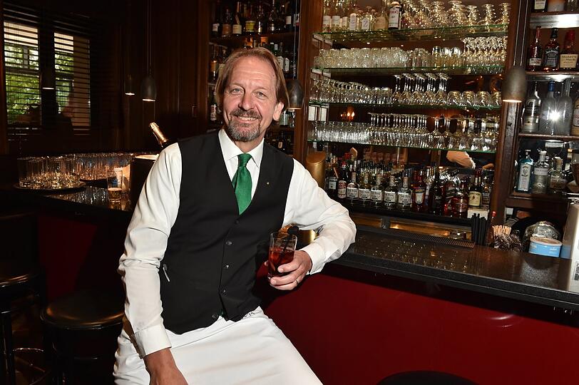 "Für den richtigen Umgang mit den Menschen braucht es mindestens zehn Jahre": Palace-Barchef Wolfgang Buchholz.
