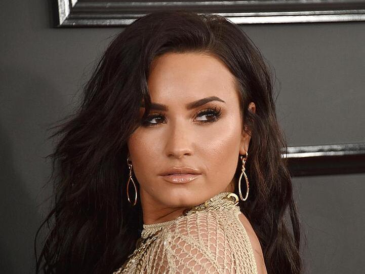 Demi Lovato hat Ja gesagt.