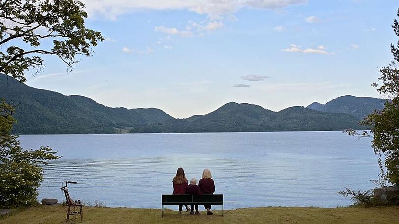 Der See ist im Film fortwährend präsent.