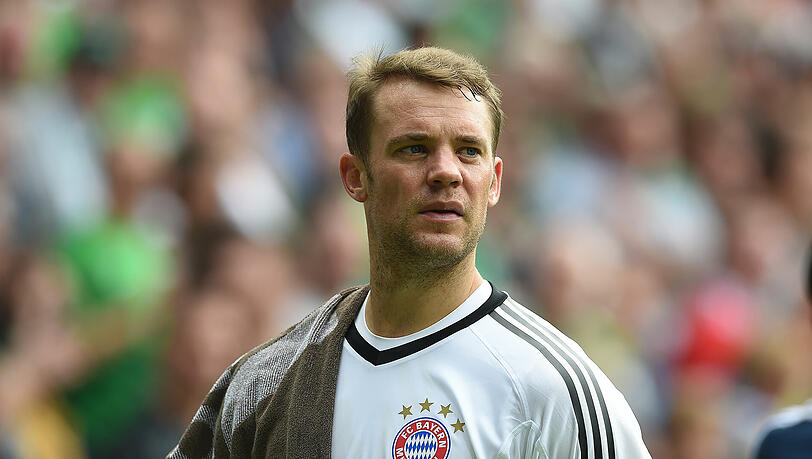 Wie schlimm ist sein Fuß beschädigt? Manuel Neuer. Wie schlimm ist sein Fuß beschädigt? Manuel Neuer.