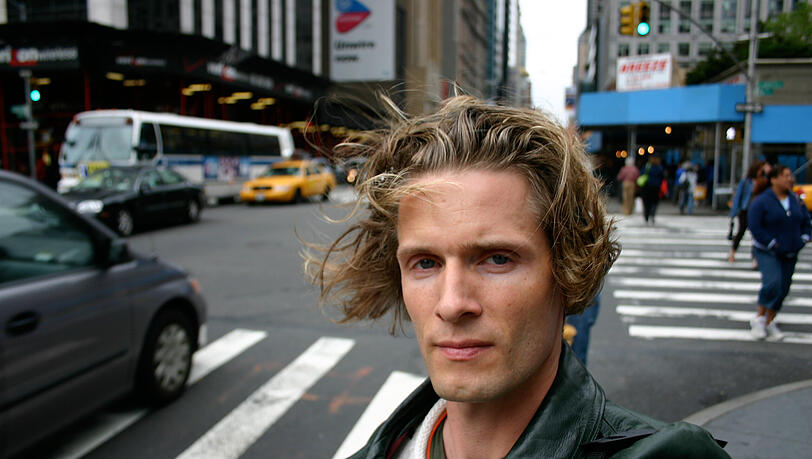Anfang der 2000er Jahre in New York: Diese Zeit war für Toby Gad aufregend, aber auch sehr hart.