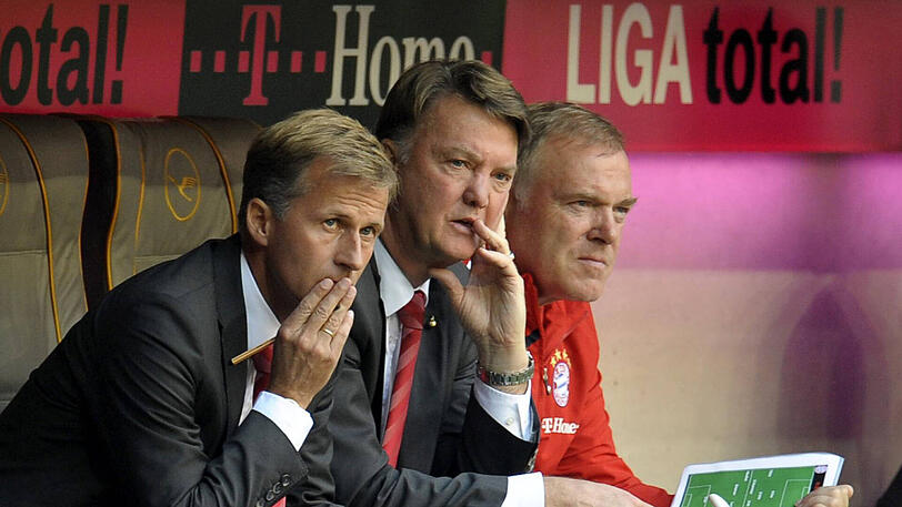 Louis van Gaal (Mitte, 2009 - 2011) und Co-Trainer Andries Joncker (l., 2009 - 2012)