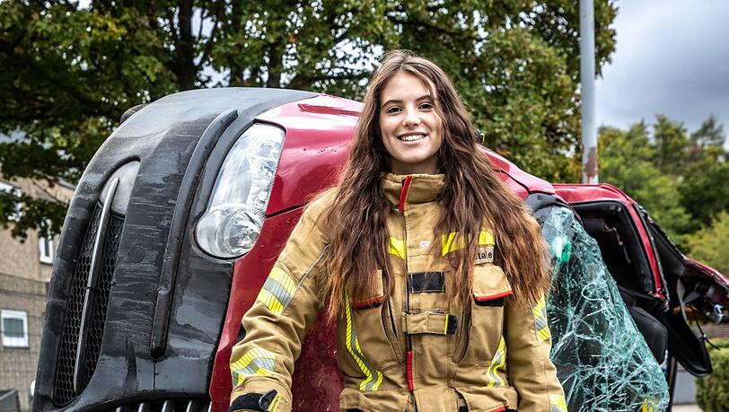 Eine junge Vollblut-Feuerwehrlerin ist Sina Setale (23) aus Kronach in Mittelfranken.
