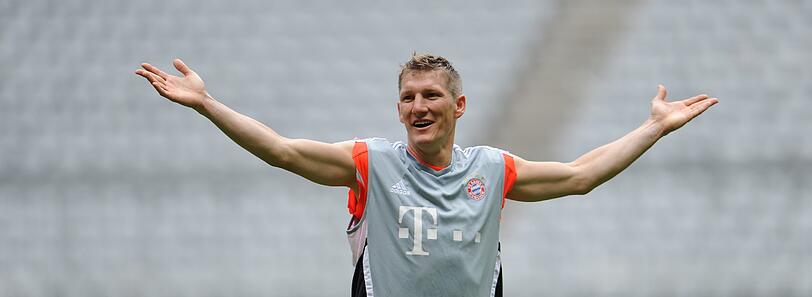 Gewohnt locker drauf: Bastian Schweinsteiger. Er gehört natürlich zur ersten Elf.