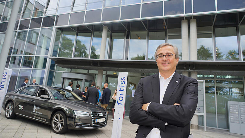 Scientific Director Dr. Harald Rueß.
