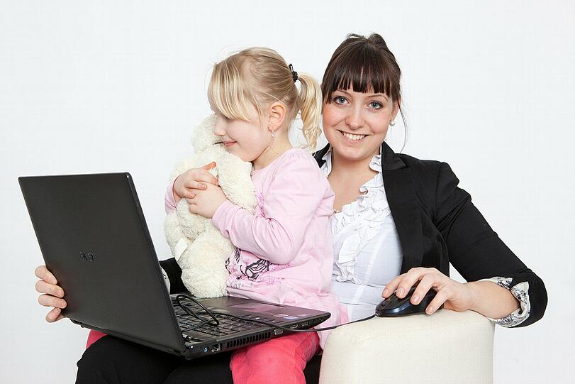Kind und Karriere unter einen Hut bringen &ndash; eine Ausbildung in Teilzeit macht das möglich.