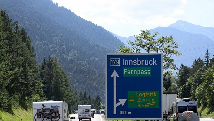 F&uuml;r zwei Stunden bleibt der Fernpass am 27. Juni wegen einer Demo gesperrt.
