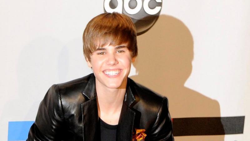 Justin Bieber räumte bei den American Music Awards vier Auszeichnungen ab. Justin Bieber räumte bei den American Music Awards vier Auszeichnungen ab.