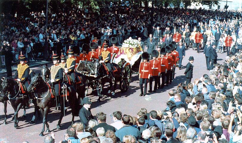 Am 6. September 1997 fand in London die Trauerfeier zu Ehren der verstorbenen Lady Diana statt.
