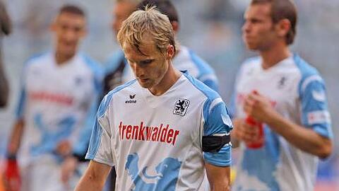 Das Spiel bereitete Daniel Bierofka zuletzt Schmerzen. Deswegen setzt er nun beim Testspiel gegen seinen alten Verein aus.