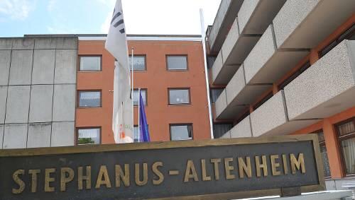 Im Stephanus-Pflegeheim in Dinkelsbühl ermittelt die Staatsanwaltschaft wegen des Verdachts der fahrlässigen Tötung. Im Stephanus-Pflegeheim in Dinkelsbühl ermittelt die Staatsanwaltschaft wegen des Verdachts der fahrlässigen Tötung.