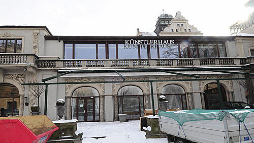 Szene-Gastronomen Michi Kern und Uli Springer eröffnen das Künstlerhaus Szene-Gastronomen Michi Kern und Uli Springer eröffnen das Künstlerhaus