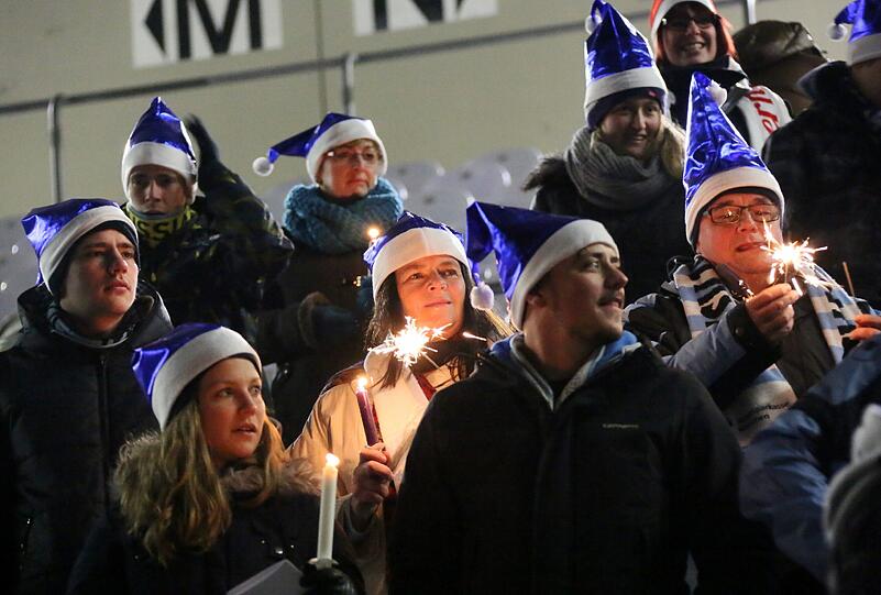 Adventssingen des TSV 1860 München im Grünwalder Stadion