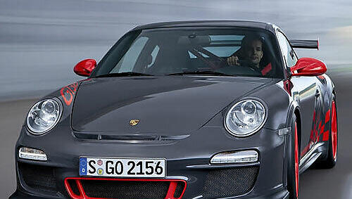 Starke Lackierung: Der überarbeitete Porsche GT3-RS. Starke Lackierung: Der überarbeitete Porsche GT3-RS.