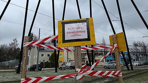 Auch auf Englisch wird vor der Gefahr gewarnt.