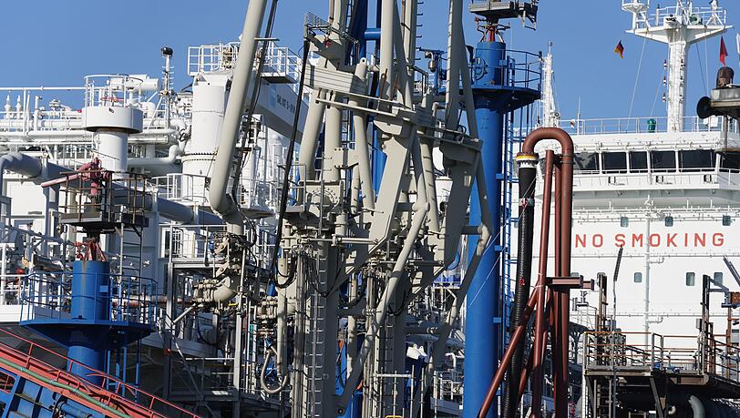 Zu den Folgen des russischen Angriffskriegs gegen die Ukraine gehören auch deutsche Bemühungen um neue Quellen für Energieimporte. (Symbolbild) Zu den Folgen des russischen Angriffskriegs gegen die Ukraine gehören auch deutsche Bemühungen um neue Quellen für Energieimporte. (Symbolbild)