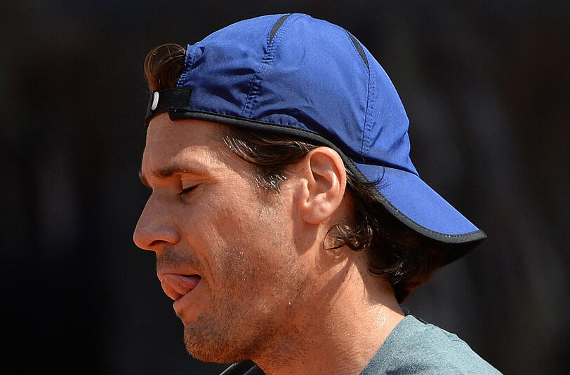 Tommy Haas ist im Viertelfinale des ATP-Turniers in Stuttgart überraschend mit 2:6 und 4:6 gegen Fabio Fognini ausgeschieden.