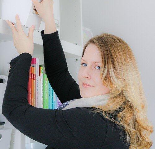 "Die meisten Dinge, die wir haben, brauchen wir nicht". Aufräum-Coach Jennifer Fredeweß (35).