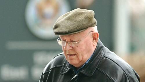 Der mutmaßliche KZ-Wächter John Demjanjuk (88) Der mutmaßliche KZ-Wächter John Demjanjuk (88)