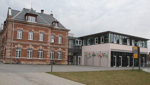 Markt der langen G’sichter in der Villa Leon. Markt der langen G’sichter in der Villa Leon.