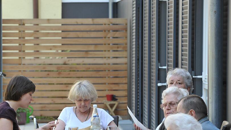 Wohnen im Viertel - das gemeinsame Essen gehört dazu. Wohnen im Viertel - das gemeinsame Essen gehört dazu.