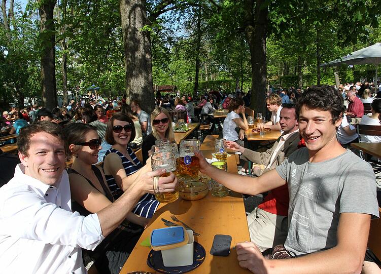 Gesellige Runden, viel Platz und wenig Hektik: der Taxisgarten in Neuhausen.