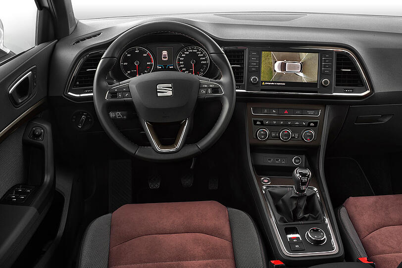 Eine Symbiose aus Sportlichkeit und Funktionalität: das Cockpit des neuen Seat Ateca.