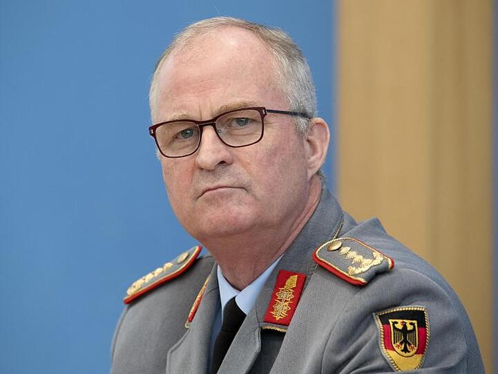 Generalinspekteur Eberhard Zorn, der ranghöchste Soldat der Bundeswehr, soll die militärische Betrachtung liefern.