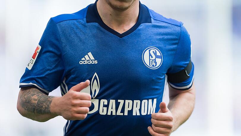 Der FC Schalke 04 wird nicht mehr mit dem Schriftzug des Hauptsponsors Gazprom auflaufen.