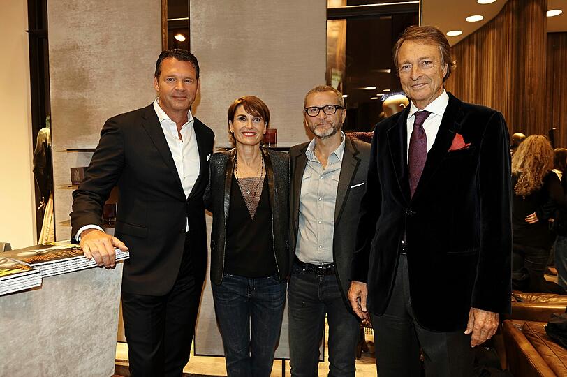 Markus Höhn, Anja Schwing und Bernd Runge mit Ralph-Michael Nagel.