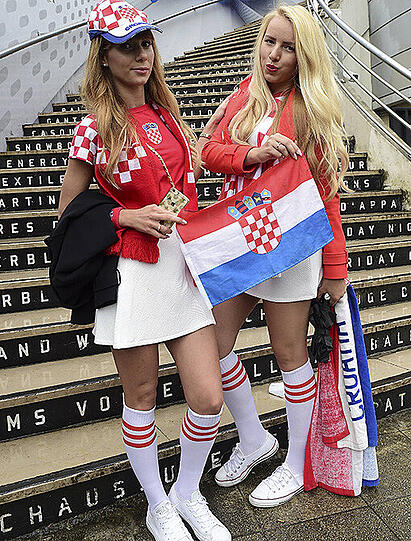 Es gibt nicht nur das hässliche Fan-Gesicht dieser Euro 2016. Sondern auch das schöne und kuriose. Sehen Sie hier die Bilder in unserer Galerie.