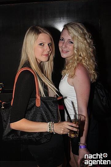 Semester Opening und alle waren gekommen in den Neuraum. Mehr Bilder unter: