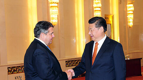 Wirtschaftsminister Sigmar Gabriel trifft in Peking Chinas Staats- und Parteichef Xi Jinping.
