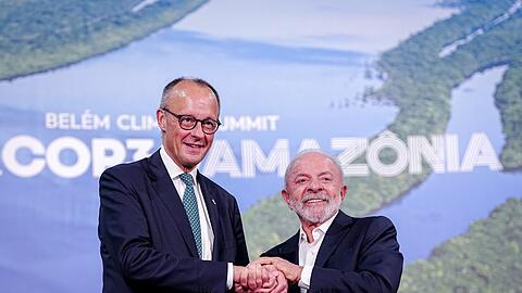 Merz hätte in eine Bar gehen, dort tanzen und die lokale Küche probieren sollen, sagte Lula Richtung Merz. (Archivbild)