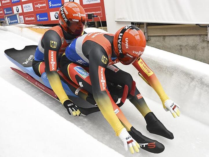 Toni Eggert und Sascha Benecken holen sich den Gesamtsieg im Doppelsitzer-Weltcup.